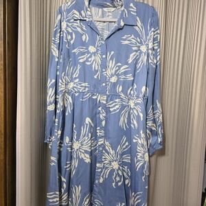 Chic Long Sleeve Floral Dress in Blue and White